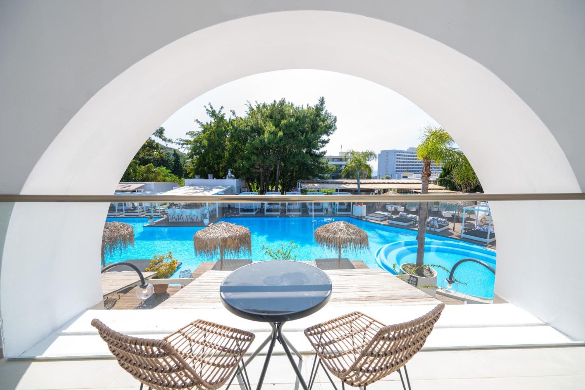 Bamboo Suites Hotel Ялиссос Экстерьер фото