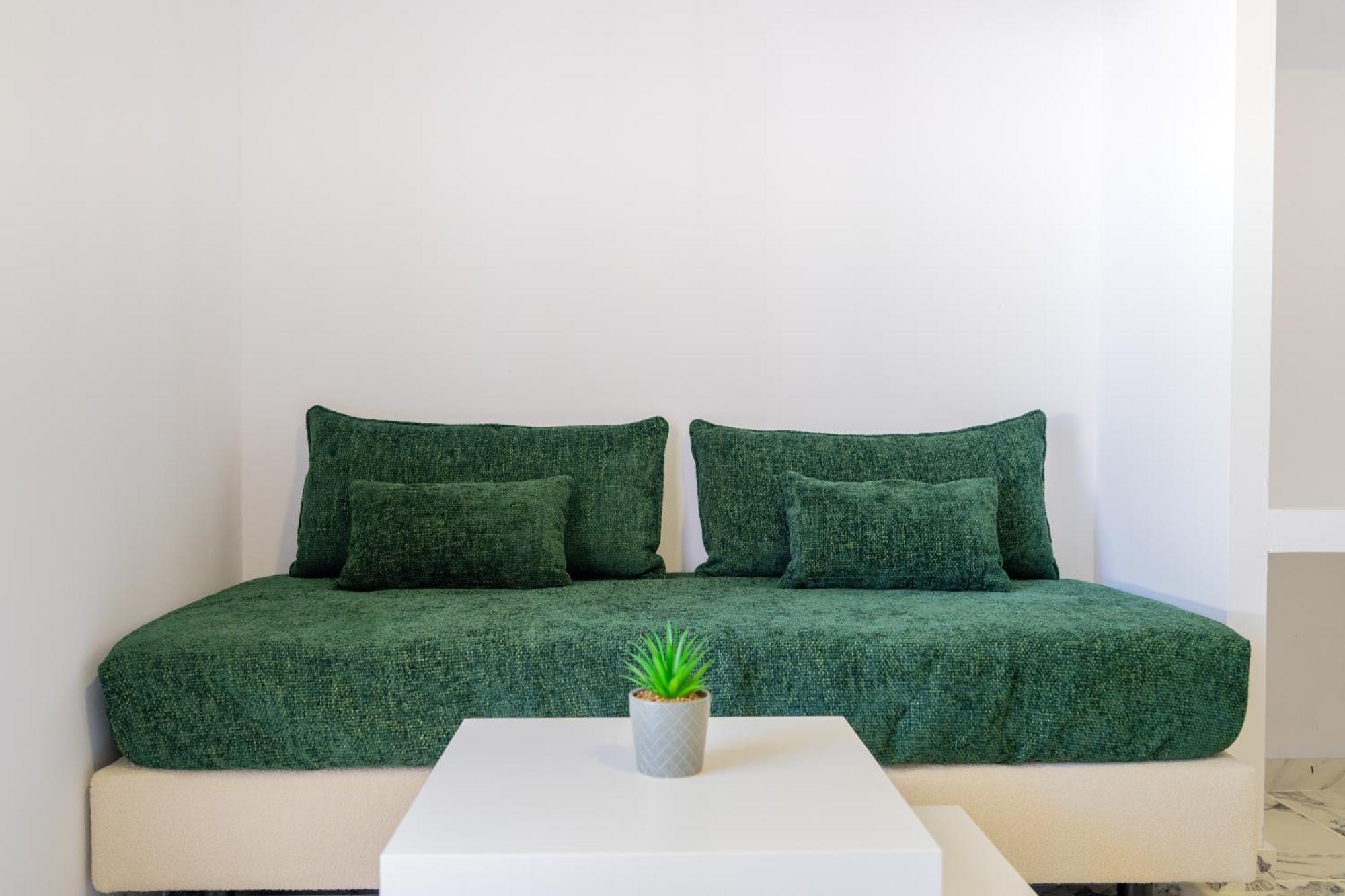 Bamboo Suites Hotel Ялиссос Экстерьер фото