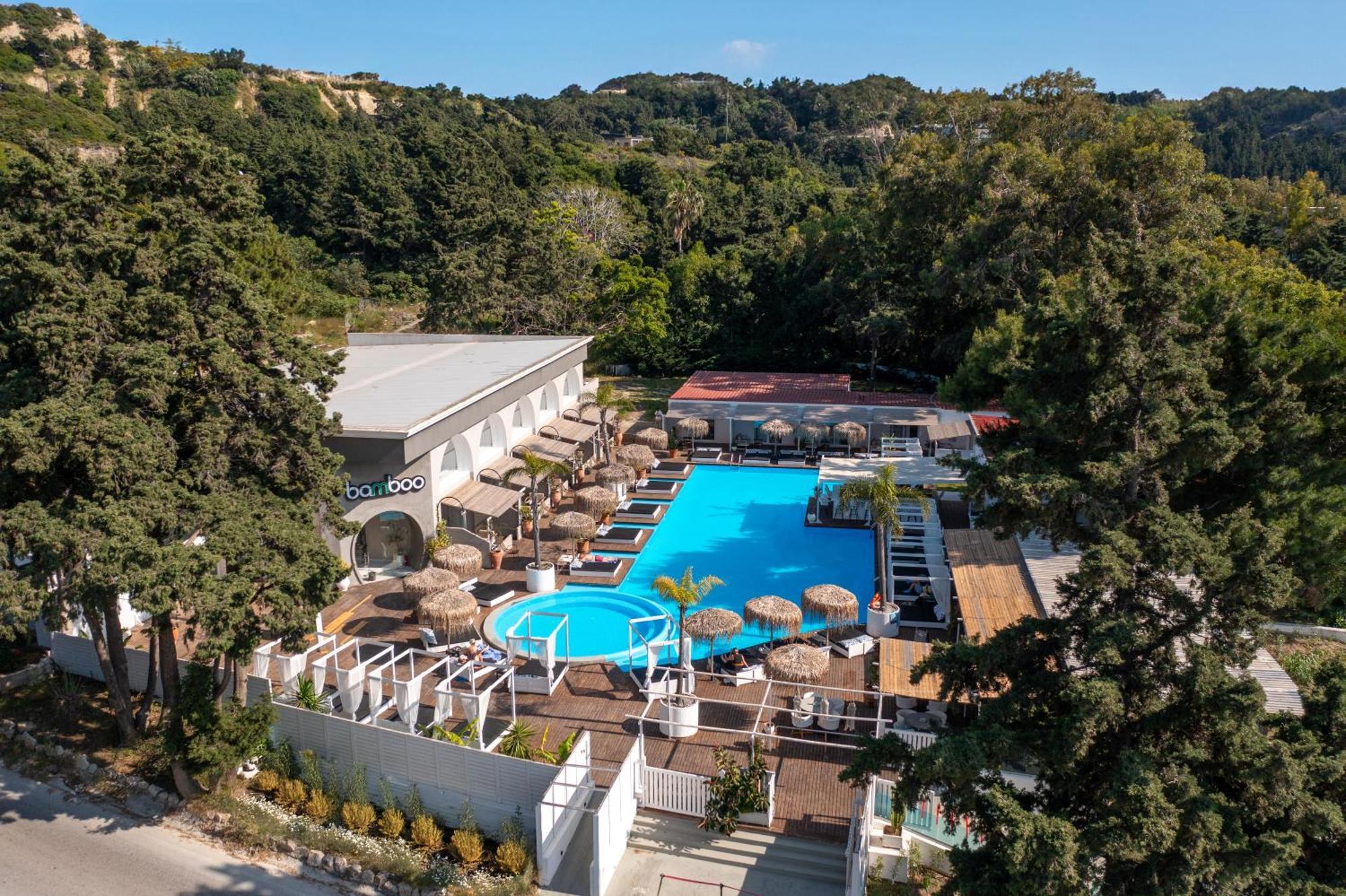 Bamboo Suites Hotel Ялиссос Экстерьер фото