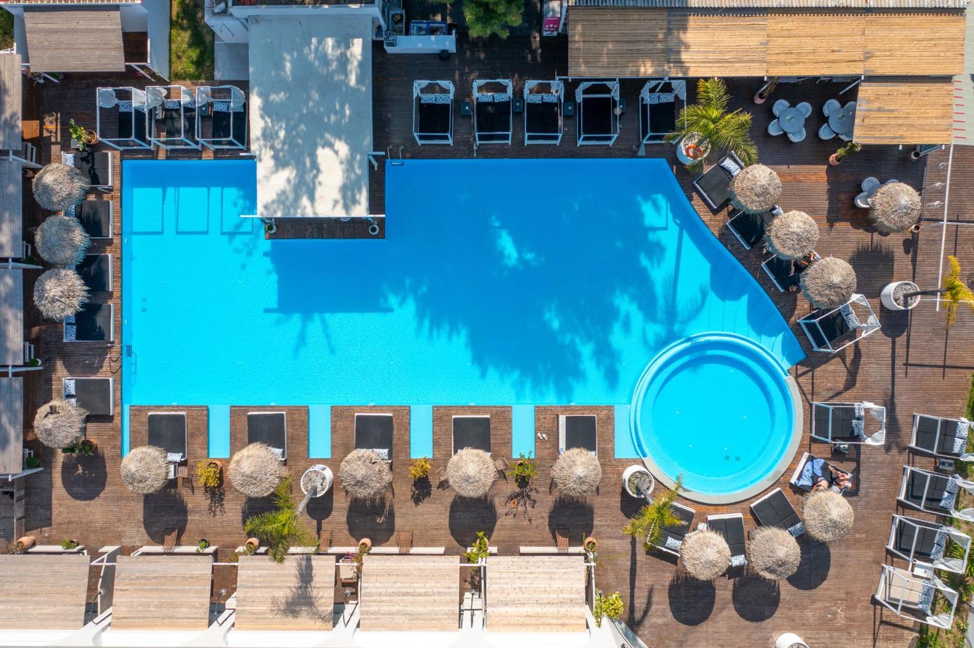 Bamboo Suites Hotel Ялиссос Экстерьер фото